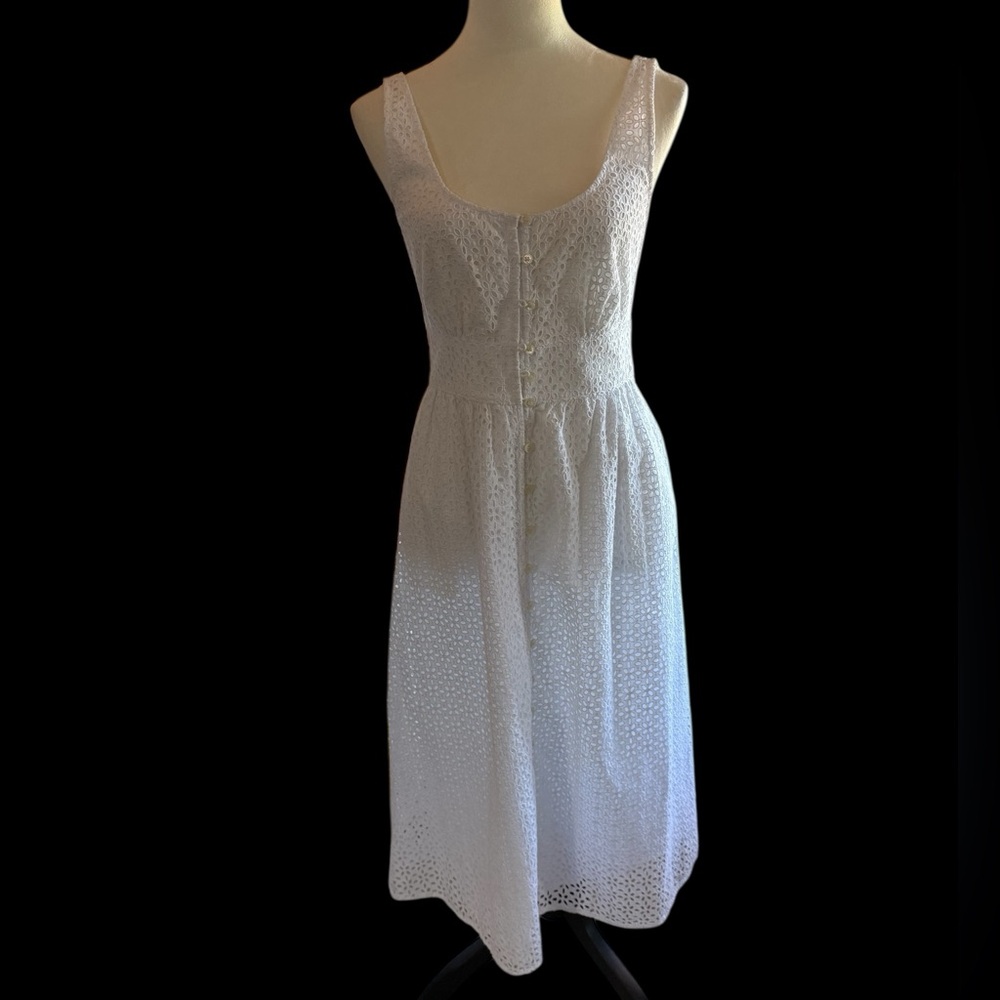 🩷🩷🩷J Crew Elegant Feminine  White Eyelet MIDI Dress🩷🩷🩷